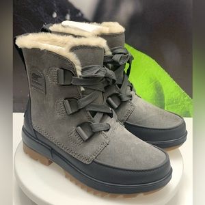 New!! Sorel Tivoli IV WP Boot Size 6 /Quarry